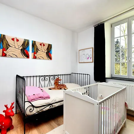 Countryside Escape For 9, Cleaning Included Holiday home *
