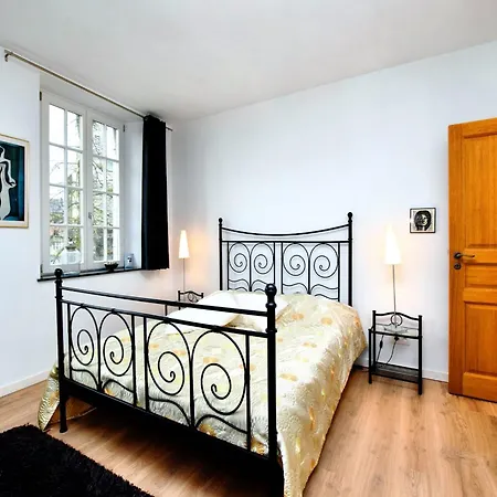 Countryside Escape For 9, Cleaning Included Holiday home *