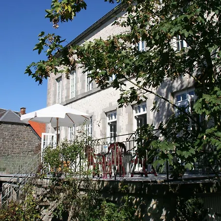Countryside Escape For 9, Cleaning Included Holiday home *
