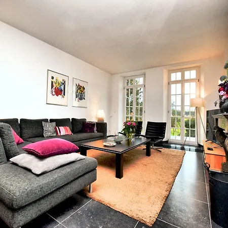 In Ardennes With Private Garden, Cleaning Included Honnay